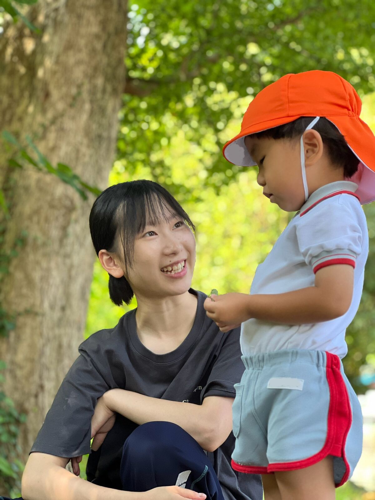 附属幼稚園と仁愛保育園がキャンパスに隣接していて、子どもと触れ合う機会がたくさんあります